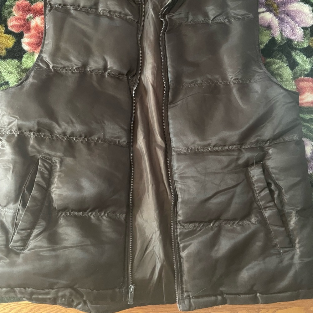 Mens GB Puffer Vest - Picture 6 of 6